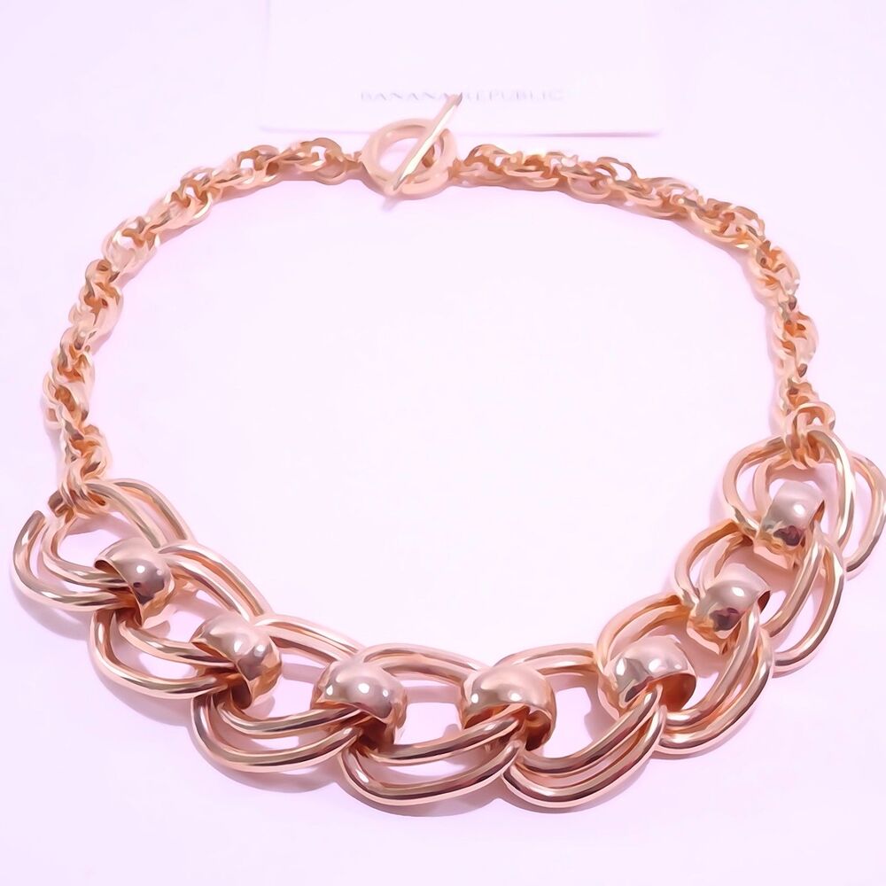 Banana Republic Women's Glamour Chunky Double Link Toggle Necklace NWT 98 Gold - Picture 3 of 5